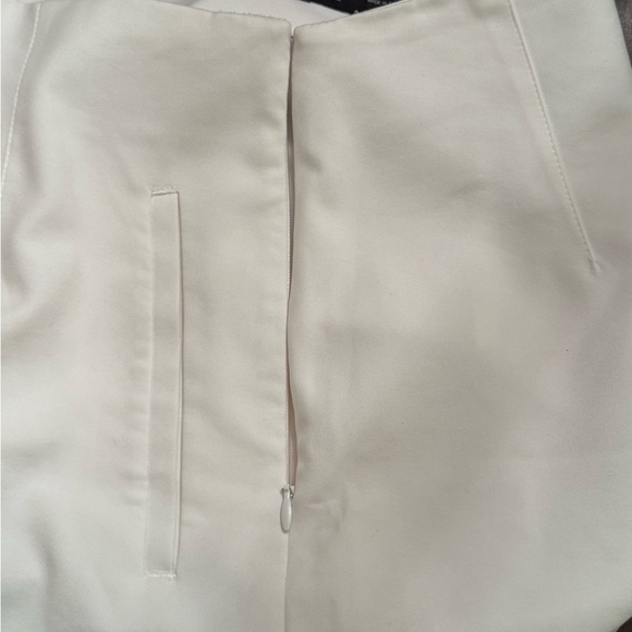 Zara High Waisted White Shorts - Picture 5 of 5